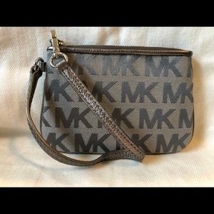 Michael Kors Wristlet